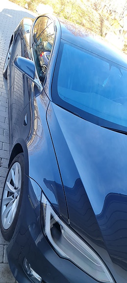 Tesla Model S 4 of 15
