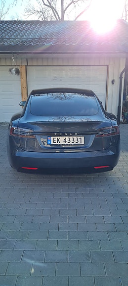 Tesla Model S 3 of 15
