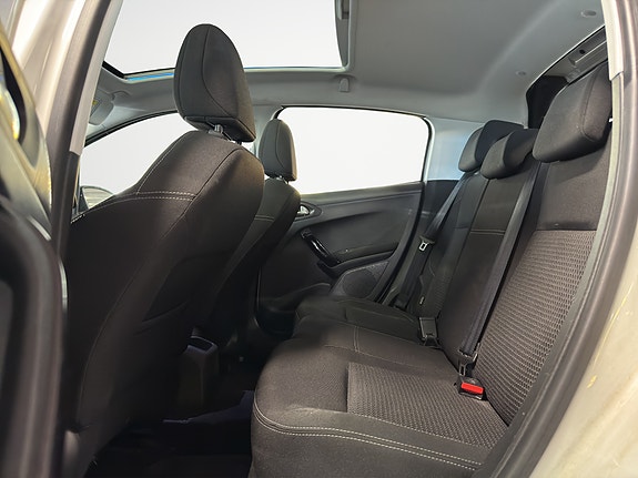Peugeot 208 17 of 20