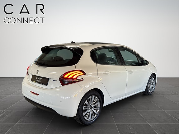 Peugeot 208 6 of 20