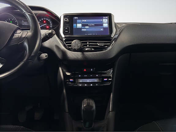 Peugeot 208 15 of 20