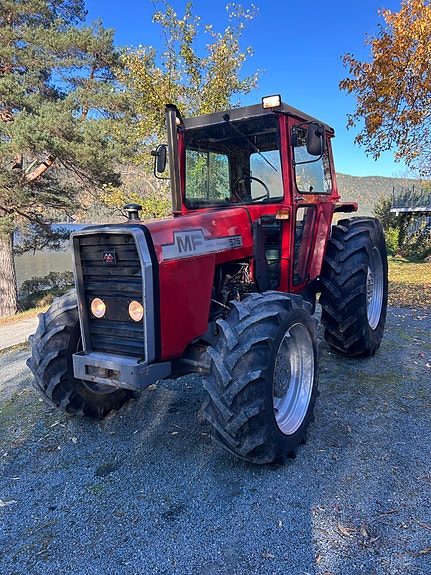 Massey Ferguson 575 2 of 19