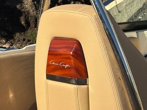 2022 Chris-Craft 23 Launch, 350 V8 5 of 5