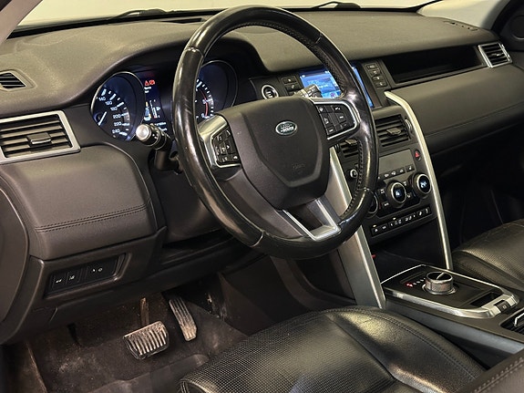 Land Rover Discovery Sport 12 of 30