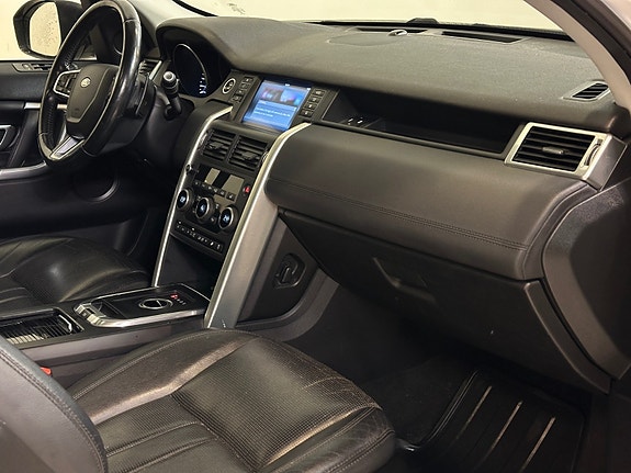 Land Rover Discovery Sport 15 of 30