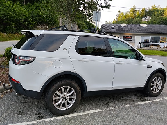 Land Rover Discovery Sport 5 of 30