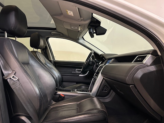 Land Rover Discovery Sport 10 of 30