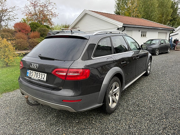 Audi A4 allroad 2 of 9