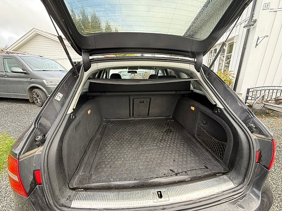 Audi A4 allroad 9 of 9