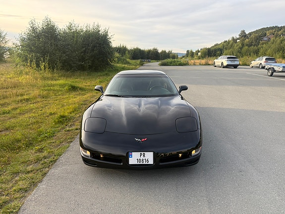 Chevrolet Corvette 5 of 16
