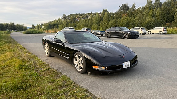 Chevrolet Corvette 6 of 16