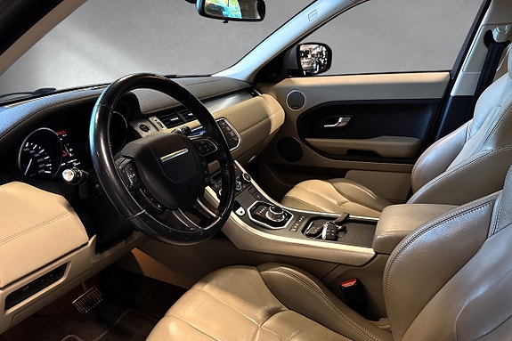 Land Rover Range Rover Evoque 22 of 30
