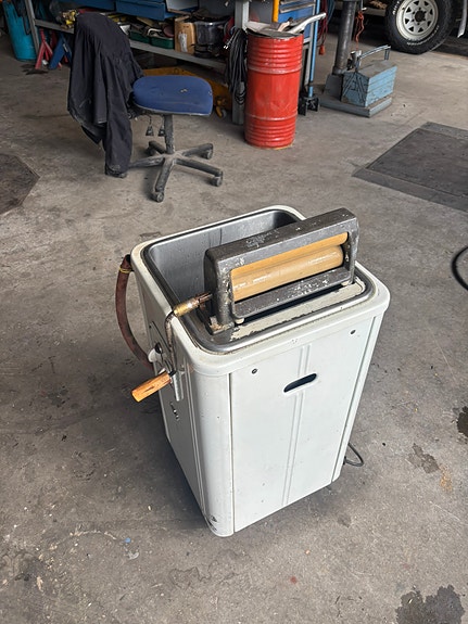Product image 8 of 9