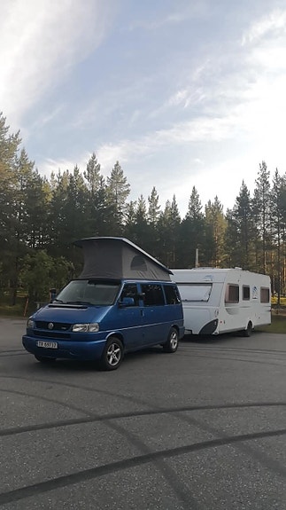 Volkswagen Multivan 7 of 28