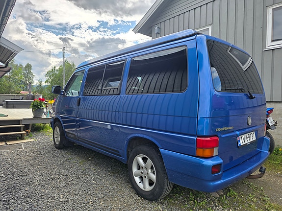 Volkswagen Multivan 4 of 28