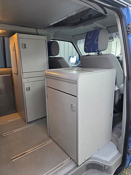 Volkswagen Multivan 20 of 28