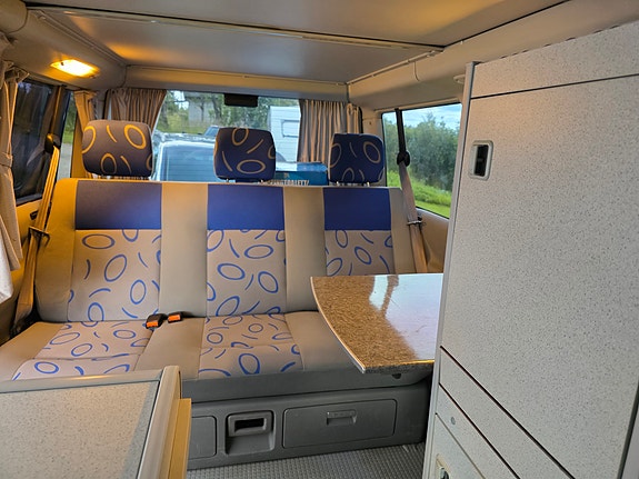 Volkswagen Multivan 27 of 28