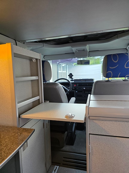 Volkswagen Multivan 24 of 28