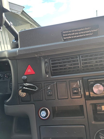 Volkswagen Multivan 18 of 28