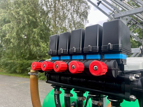 UNIGREEN 800 LTR / 15 mtr hydrauliske bommer