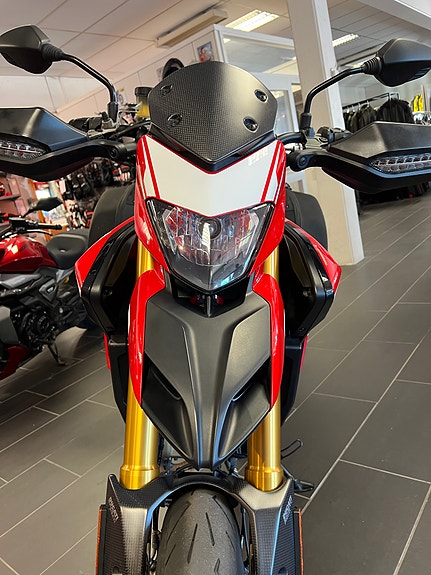 Ducati Hypermotard 939 SP 5 of 5