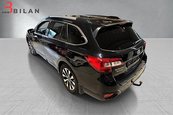 Subaru Outback 11 of 30