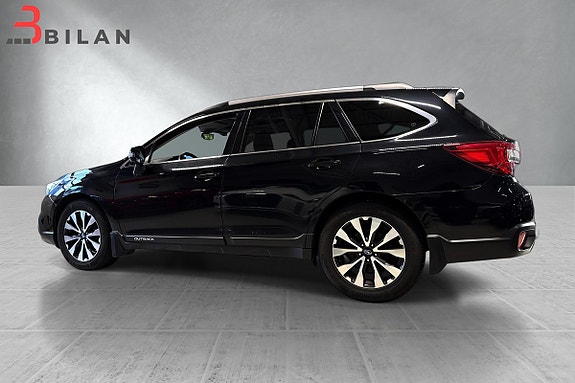 Subaru Outback 8 of 30