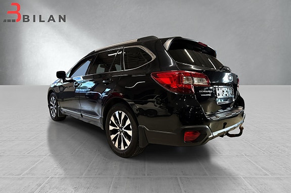 Subaru Outback 10 of 30