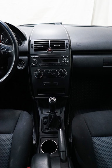 Mercedes-Benz A150 28 of 30