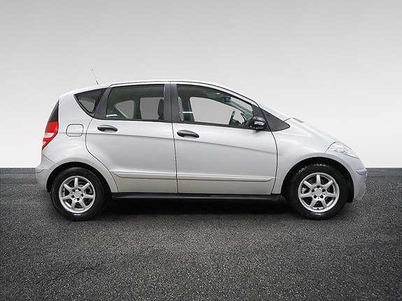 Mercedes-Benz A150 7 of 30