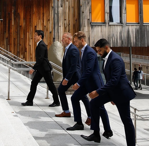 Noen av dine nye medarbeidere, alle vil ønske deg hjertelig velkommen.