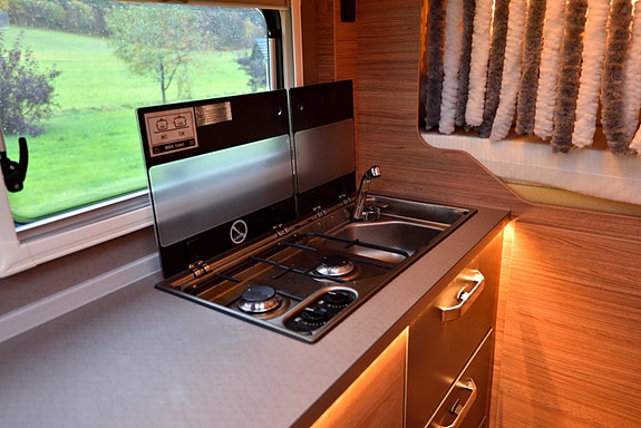 Weinsberg X-Cursion 500 MQ Edition Pepper 12 of 26
