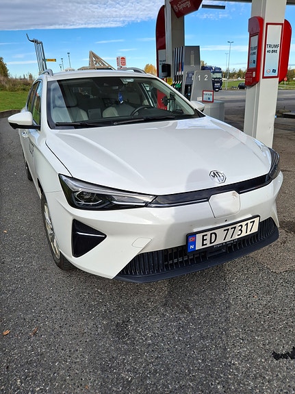 MG MG5 25 of 30