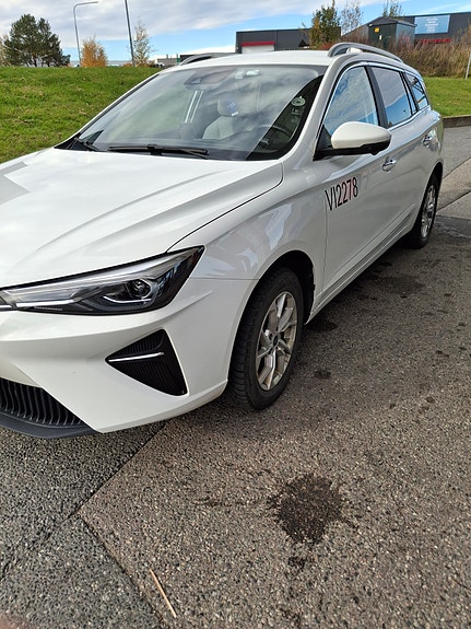 MG MG5 22 of 30