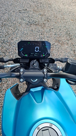 VOGE 125 R 7 of 11