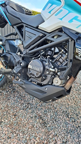 VOGE 125 R 8 of 11