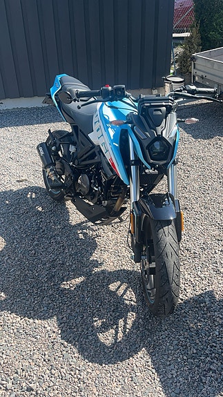 VOGE 125 R 11 of 11