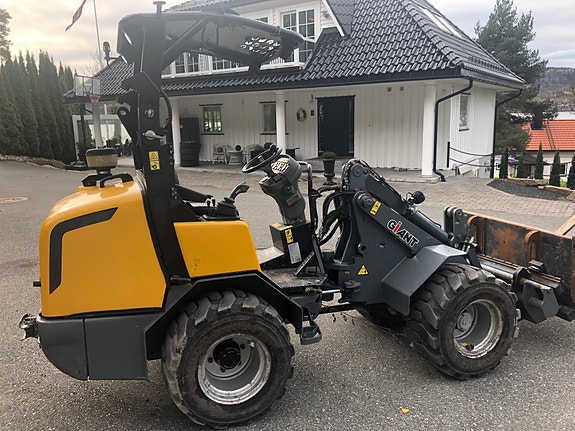 Giant V452T X-TRA HD