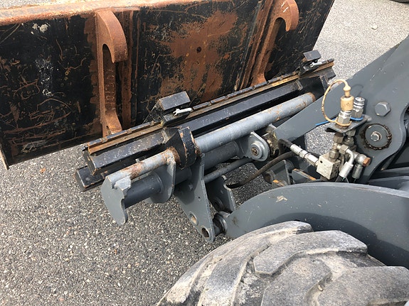 Giant V452T X-TRA HD