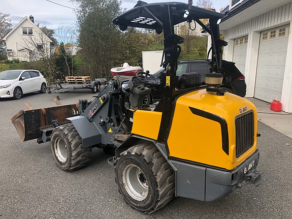 Giant V452T X-TRA HD