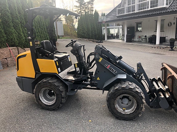 Giant V452T X-TRA HD