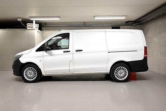 Mercedes-Benz Vito 119 2 of 30