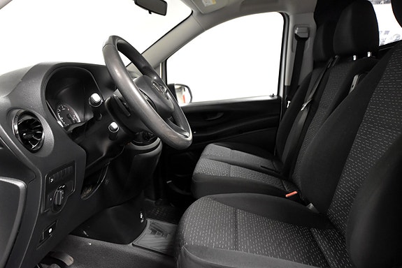 Mercedes-Benz Vito 119 17 of 30