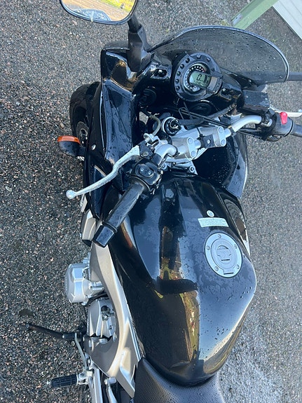 Yamaha FZ6-S Fazer 6 of 8