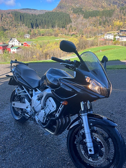 Yamaha FZ6-S Fazer 5 of 8