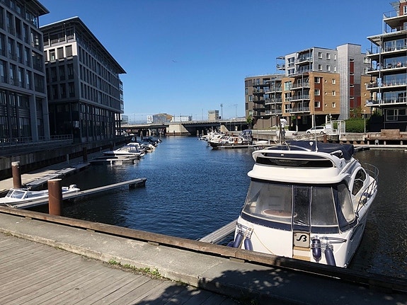Solsiden Trondheim Sentrum - Båtplass opp til 48 Fot, Trondheim sentrum. Tilrettelagt for Husbåt