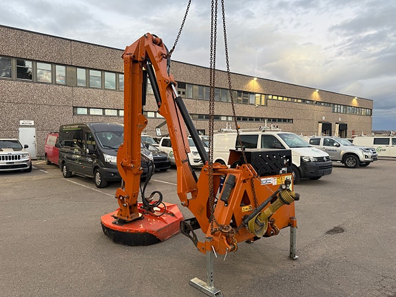 BERTI og RCH RFB/P 600 A.H.G. kantslåttaggregat og RCH 1250R PRO klippehode