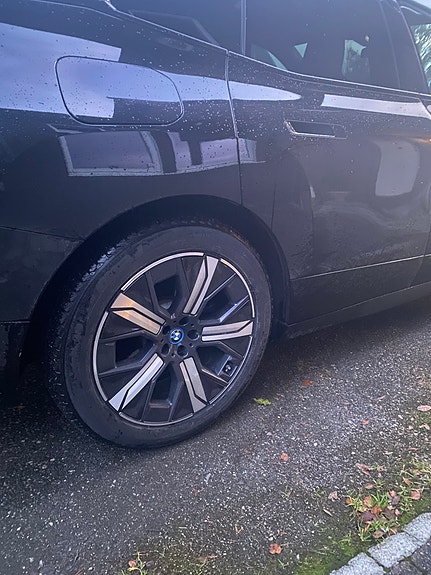 BMW iX 3 of 5