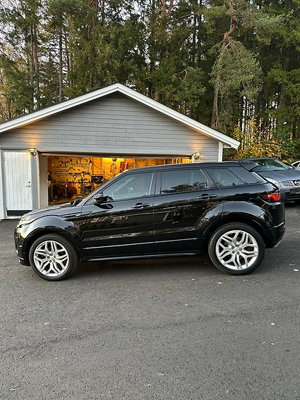 Land Rover Range Rover Evoque 15 of 30