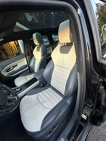 Land Rover Range Rover Evoque 25 of 30